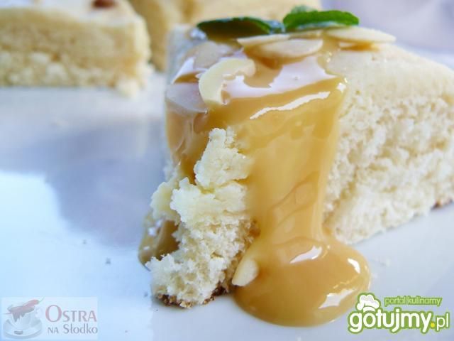 Drożdżówki z serem i toffi Drożdżówki z serem i toffi