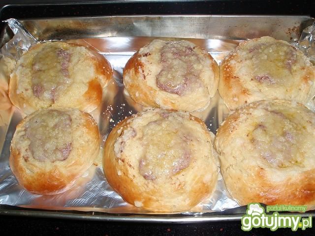 Drożdżówki z serem jagodowo-bananowym Drożdżówki z serem jagodowo-bananowym