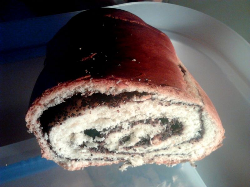 Drożdżowy makowiec