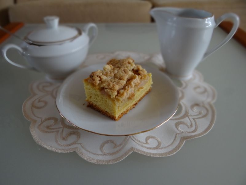 Drożdżowy placek z gruszkami