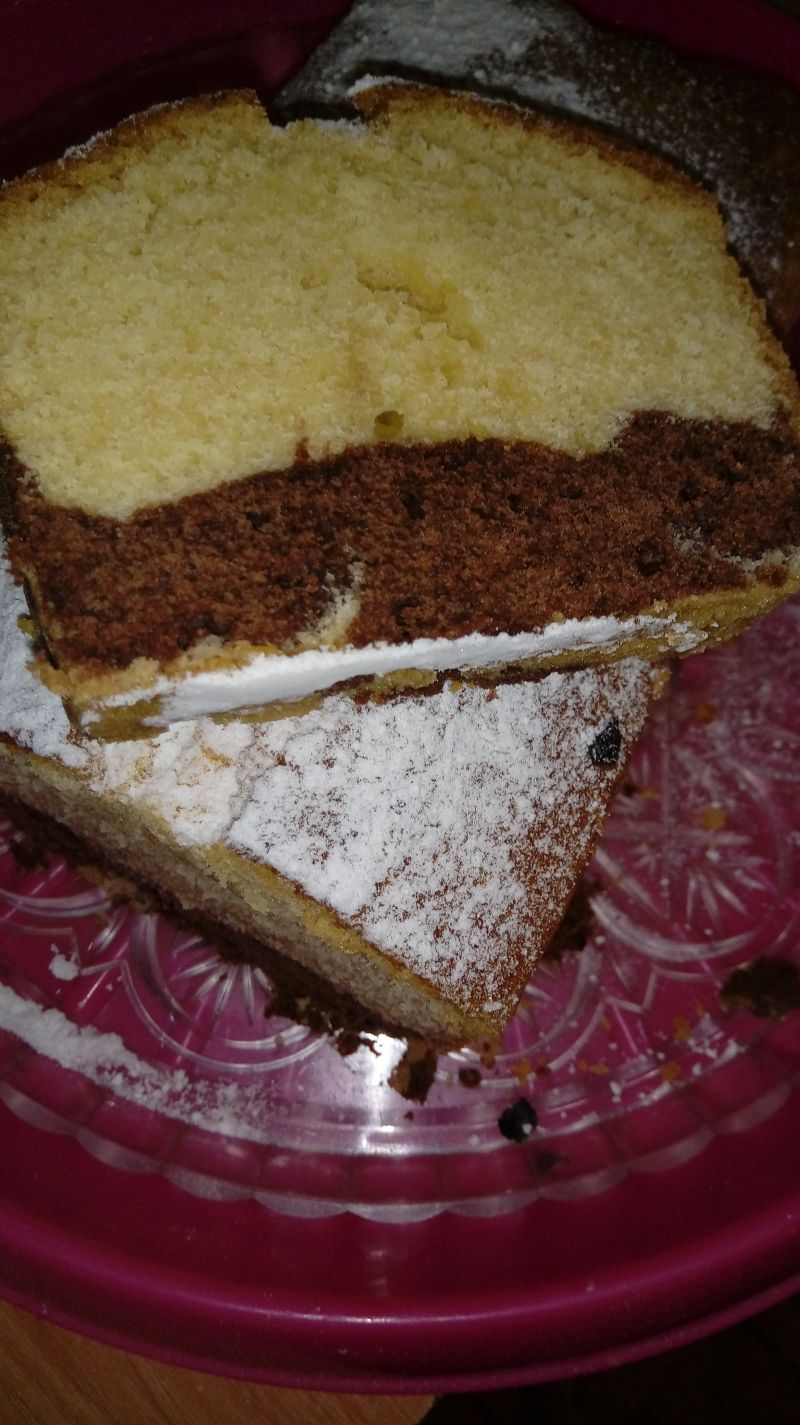 Duo babka z cukrem pudrem Duo babka z cukrem pudrem