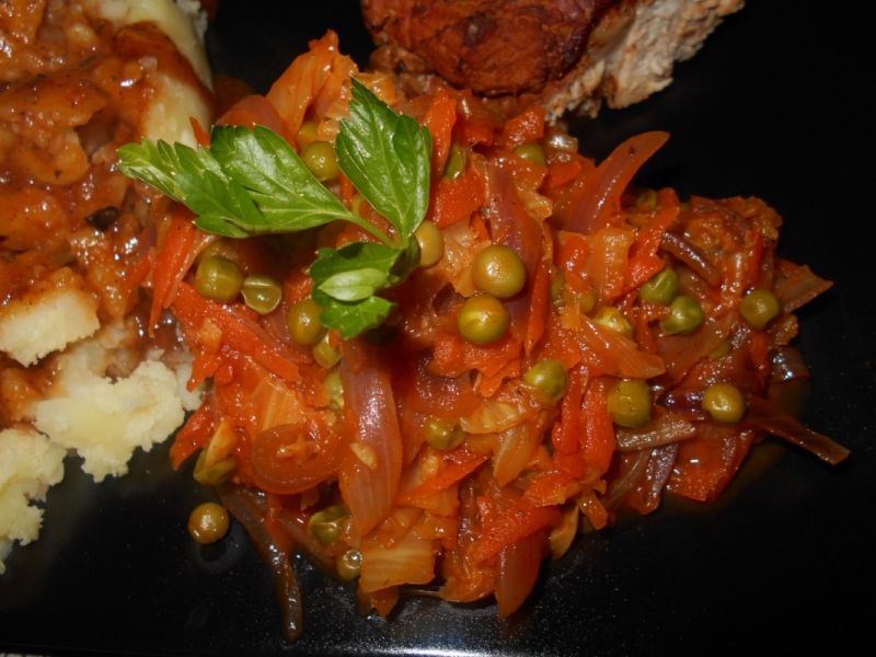 Duszona kapusta z miodem