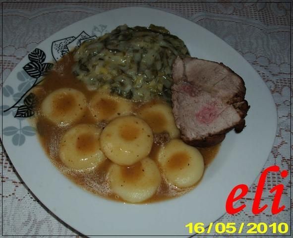 Duszona szpikowana łopatka Eli Duszona szpikowana łopatka Eli