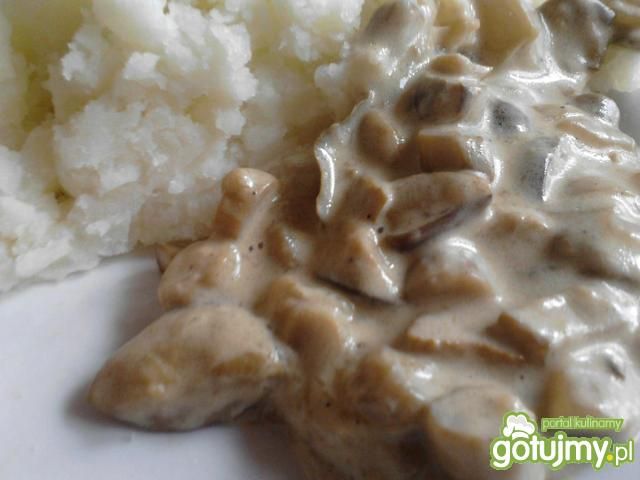 Duszone grzyby w śmietanie Duszone grzyby w śmietanie