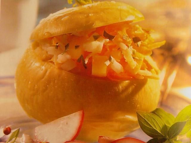 Duszone kalarepki z jarzynowym farszem Duszone kalarepki z jarzynowym farszem