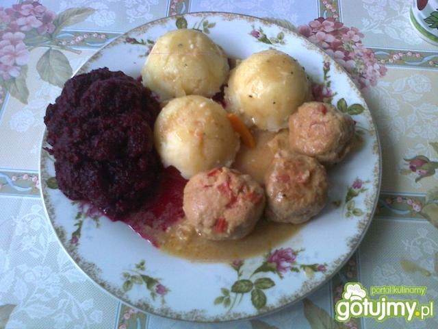 Duszone klopsy z papryką Duszone klopsy z papryką