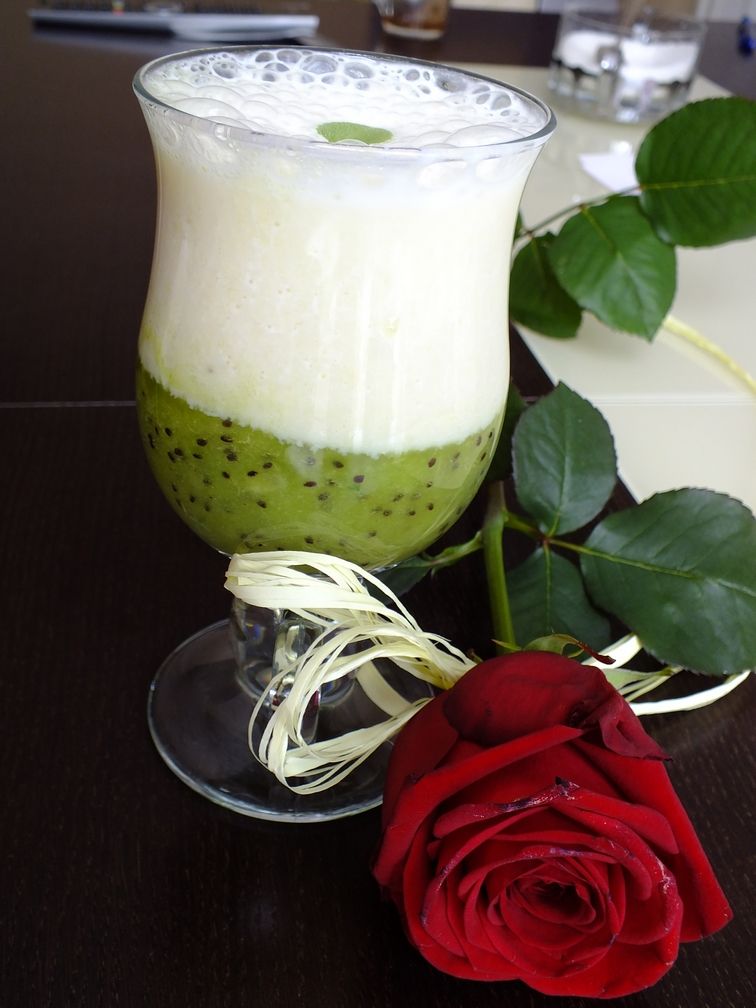 Dwuwarstwowy koktajl