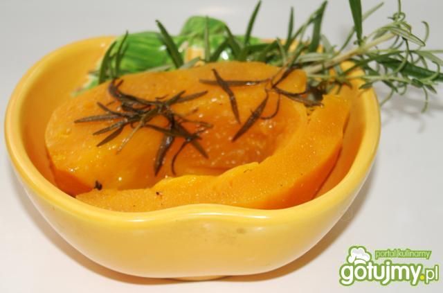 Dynia pieczona z rozmarynem