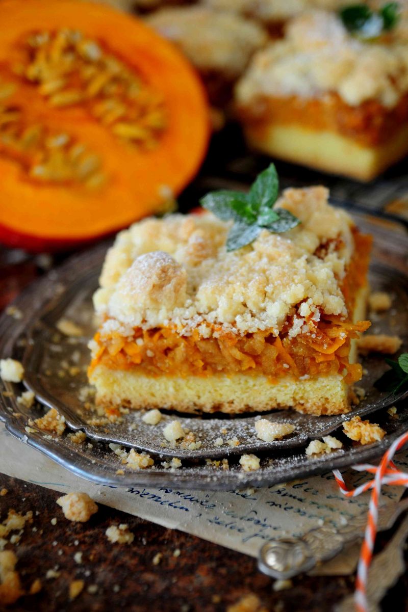 Dyniowa szarlotka z kruszonką