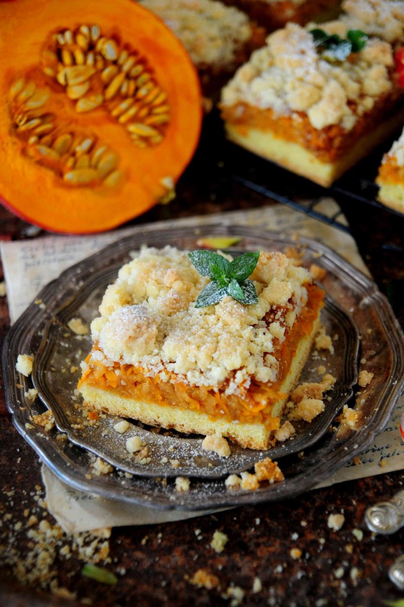 Dyniowa szarlotka z kruszonką