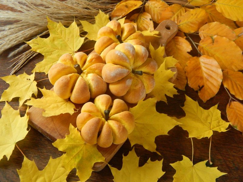 Dyniowe bułeczki z powidłami Dyniowe bułeczki z powidłami