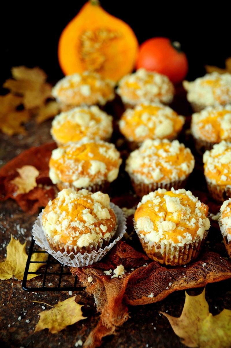 Dyniowe muffinki z jabłkami i kruszonką Dyniowe muffinki z jabłkami i kruszonką