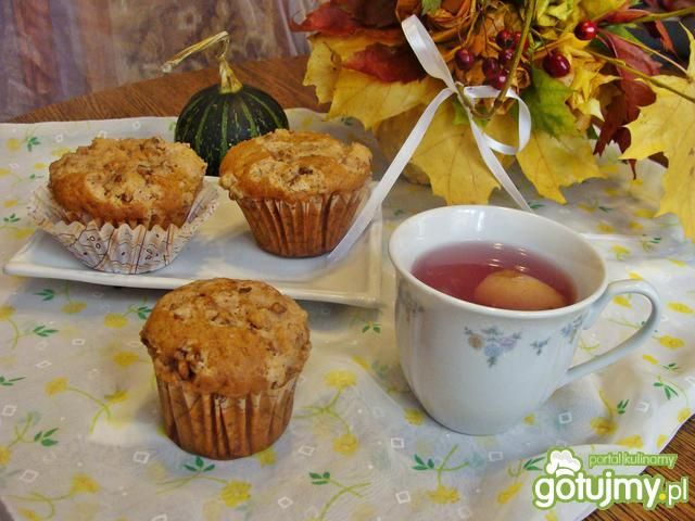 Dyniowe muffiny z orzeszkami Dyniowe muffiny z orzeszkami