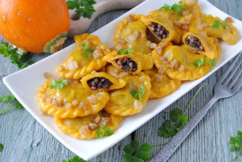 Dyniowe pierogi z kaszanką