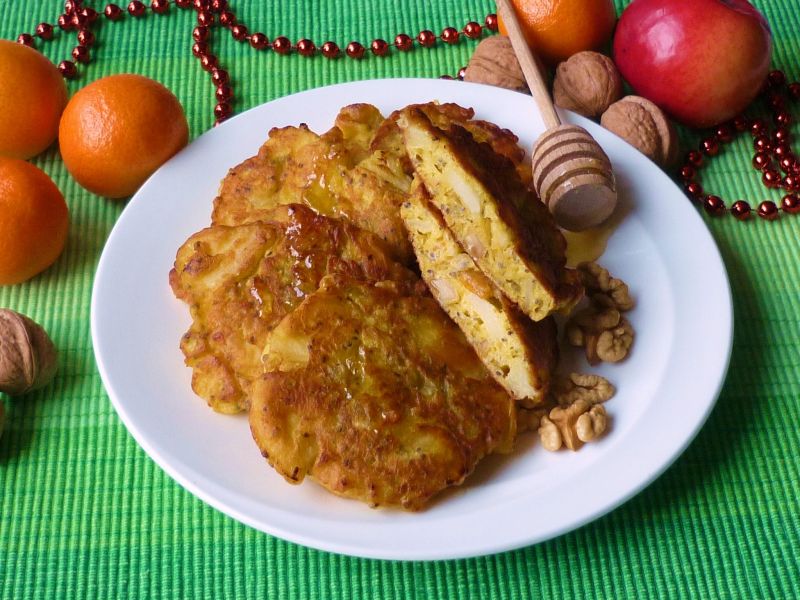 Dyniowe racuchy z jabłkami