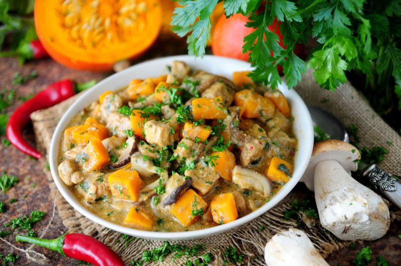 Dyniowo- grzybowy gulasz