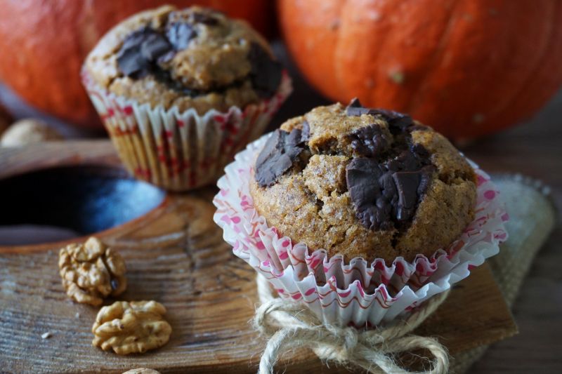Dyniowo-orzechowe babeczki z czekoladą