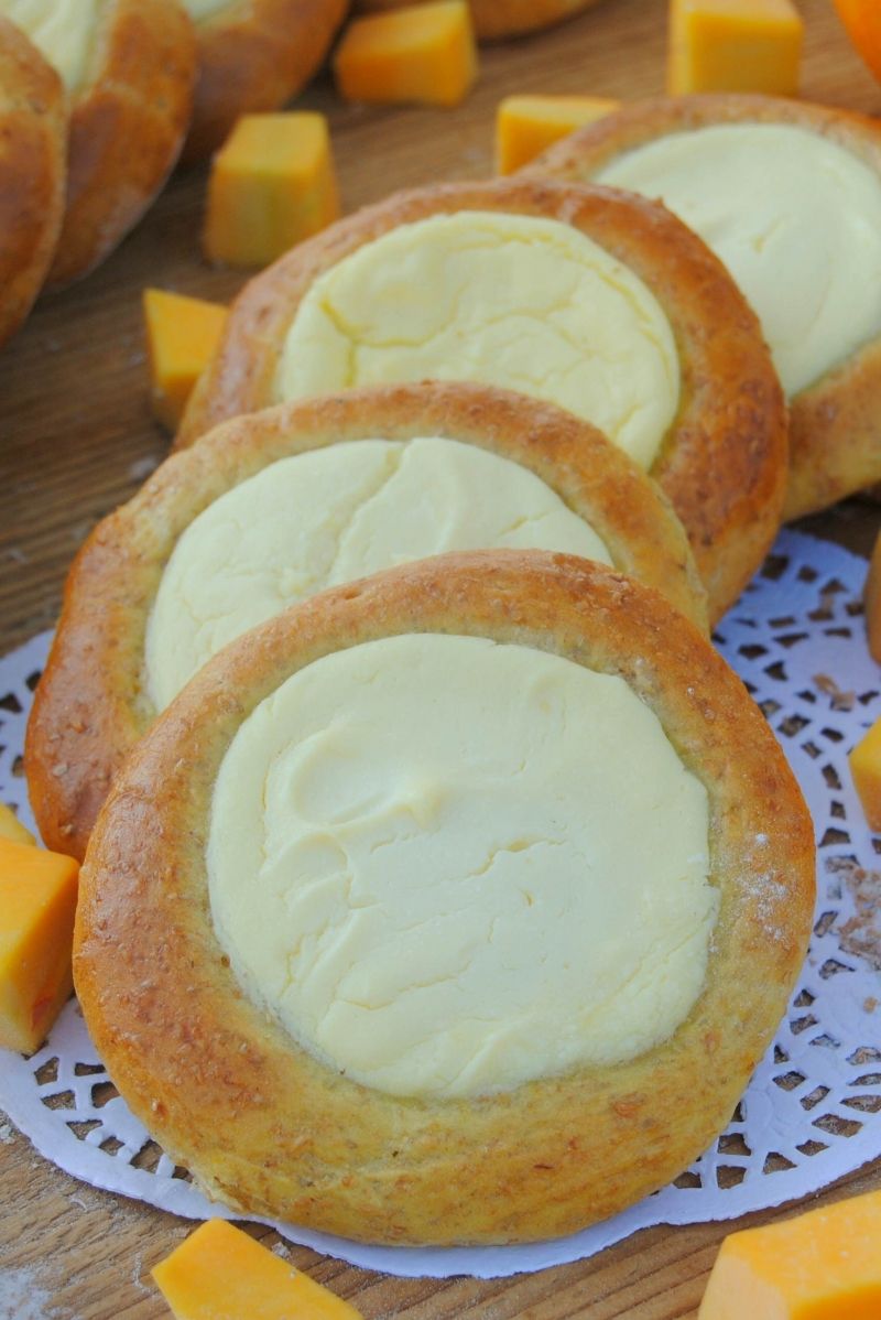 Dyniowo-razowe drożdżówki Dyniowo-razowe drożdżówki