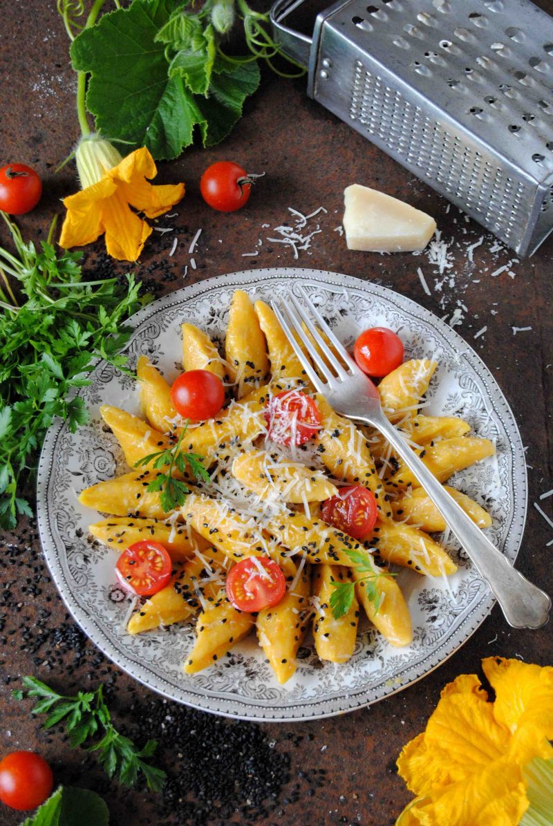 Dyniowo- ziemniaczane kopytka  Dyniowo- ziemniaczane kopytka