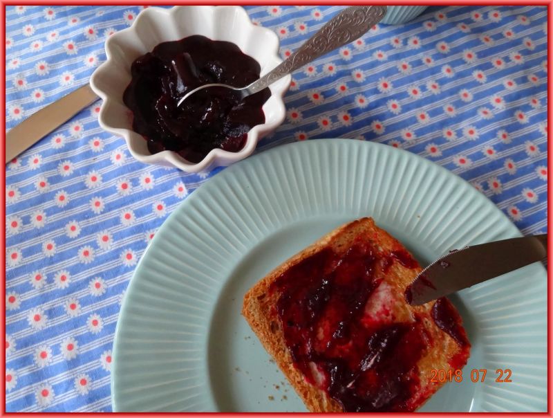 Dżem jabłkowo-aroniowo-jagodowy