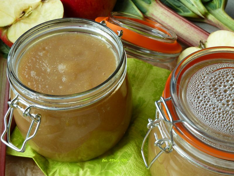 Dżem jabłkowo-rabarbarowy z mango Dżem jabłkowo-rabarbarowy z mango