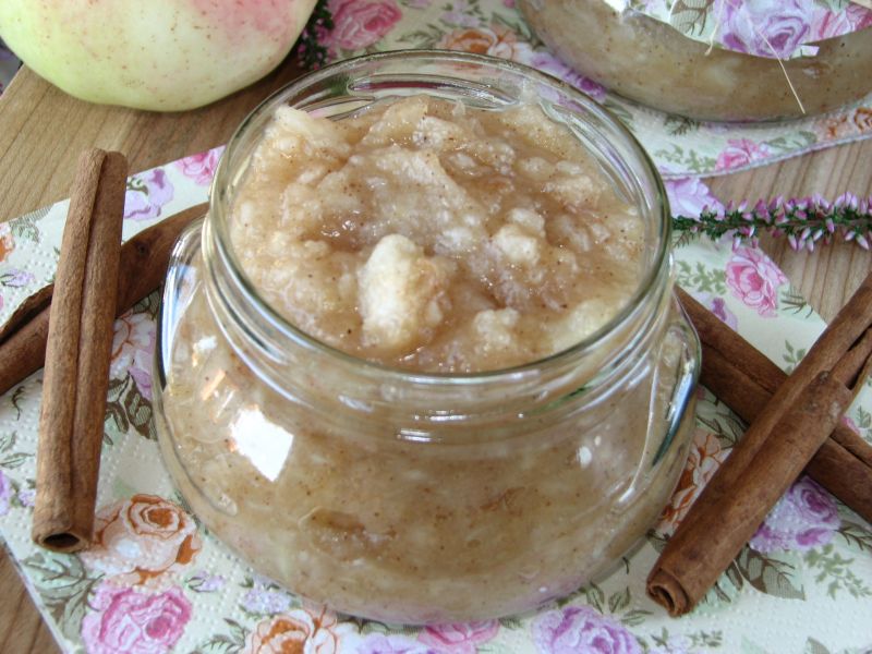 Dżem jabłkowy z cynamonem