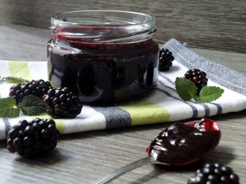 Dżem jeżynowy z rumem Dżem jeżynowy z rumem