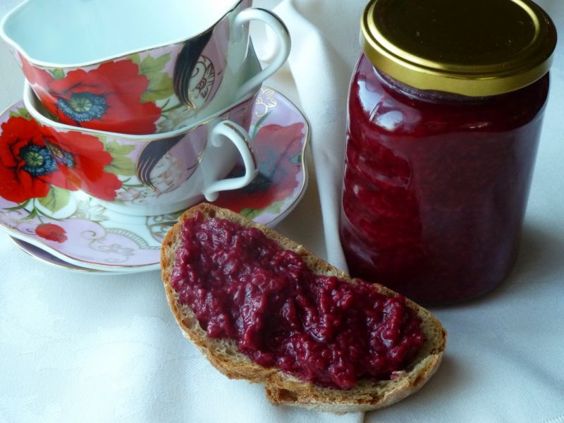 Dżem malinowy - naturalny, bez żadnych ulepszaczy Dżem malinowy - naturalny, bez żadnych ulepszaczy