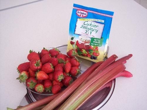 Dżem truskawkowo - rabarbarowy Dżem truskawkowo - rabarbarowy