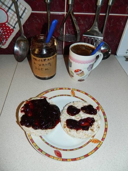 Dżem truskawkowy z dodatkiem kawy Dżem truskawkowy z dodatkiem kawy