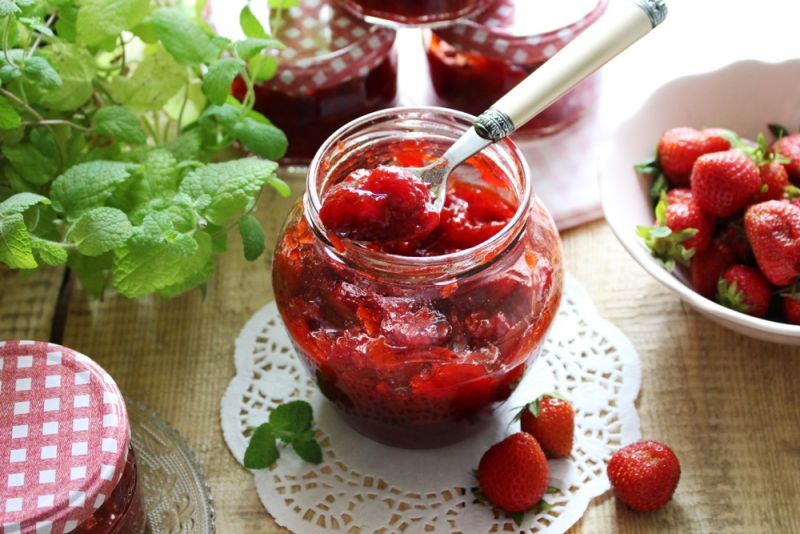 Dżem truskawkowy z nutką mięty Dżem truskawkowy z nutką mięty