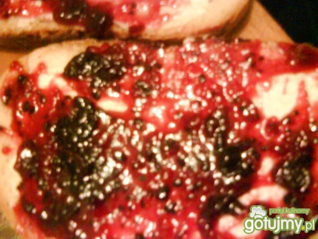 Dżem z czarnej porzeczki