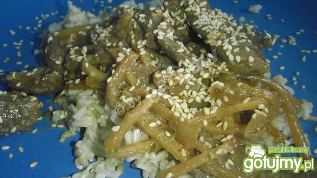 Dziczyzna po tajsku Dziczyzna po tajsku