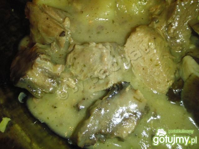 Dziczyzna w sosie jałowcowym 