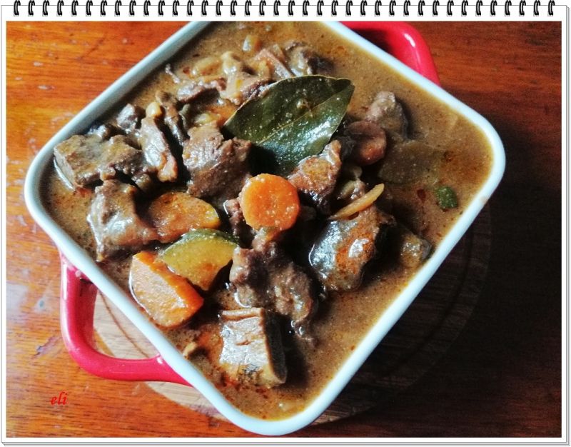 Dziki gulasz Eli z pręgi wołowej Dziki gulasz Eli z pręgi wołowej