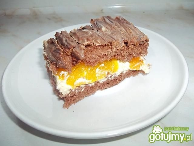 Egzotyczne ciasto z brzoskwiniami