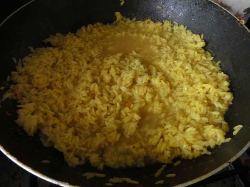 Egzotyczny ryż z krewetkami