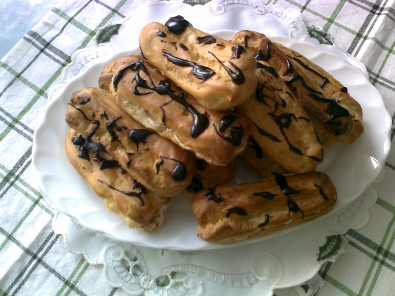 Eklerki z kremem kawowym Eklerki z kremem kawowym