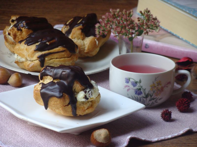 Eklerki z kremem prawie budyniowym