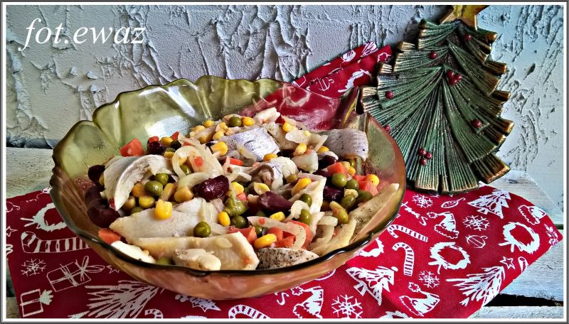 Ekspresowa sałatka śledziowa Ekspresowa sałatka śledziowa