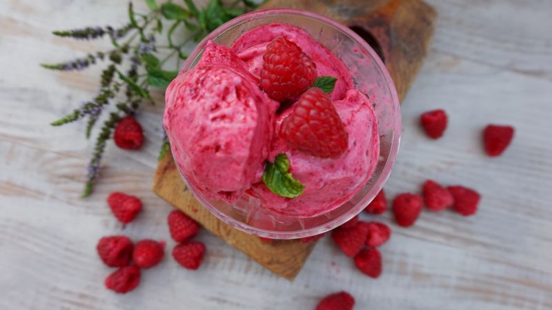 Ekspresowy sorbet malinowy Ekspresowy sorbet malinowy