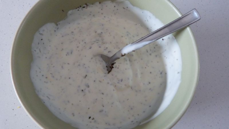 Ekspresowy sos czosnkowy Ekspresowy sos czosnkowy