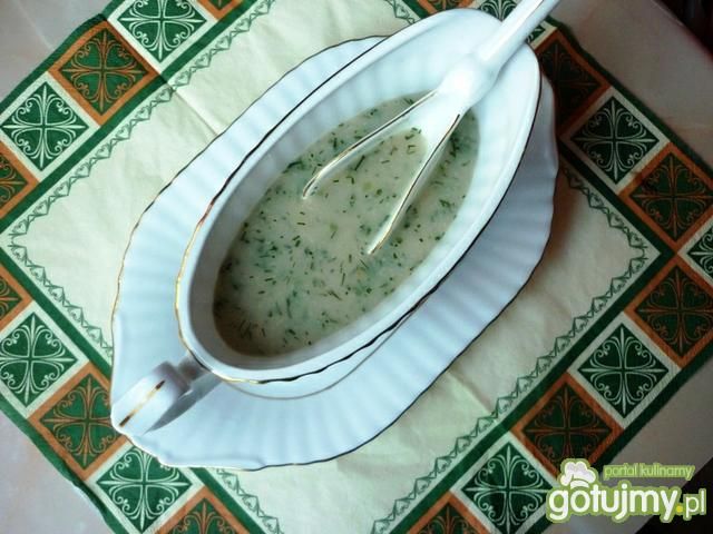 Ekspresowy sos koperkowy