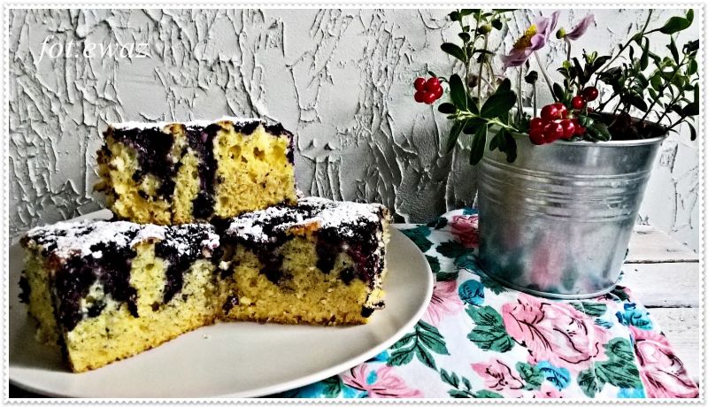 Ekspresowy ucieraniec z jagodami