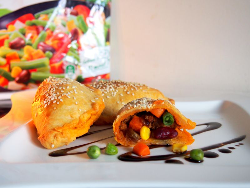 Empanadas- pierożki z mięsnym nadzieniem Empanadas- pierożki z mięsnym nadzieniem