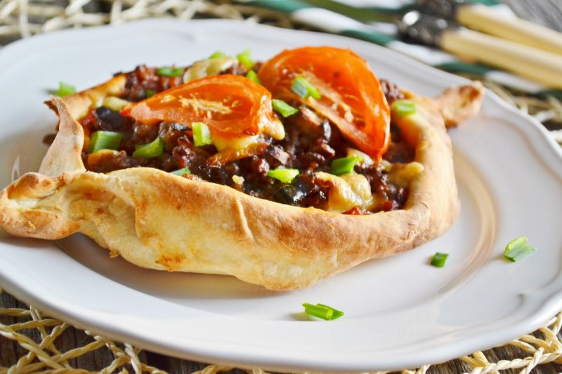 Etlie Pide - turecka pizza Etlie Pide - turecka pizza