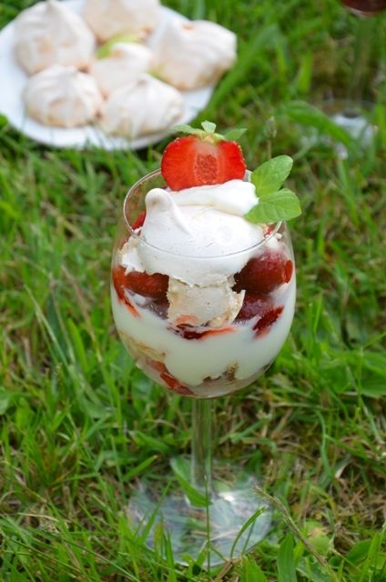 Eton Mess z truskawkami Eton Mess z truskawkami