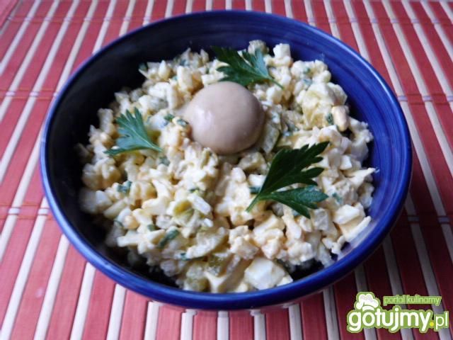 Exspresowa sałatka z pieczarkami 