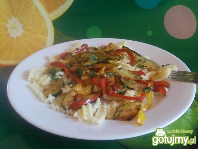 Falbanki z warzywami. Falbanki z warzywami.