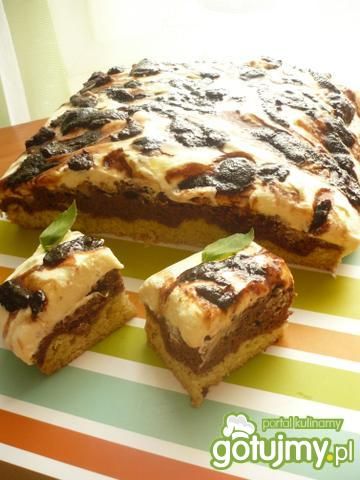 Fale dunaju z jabłkami